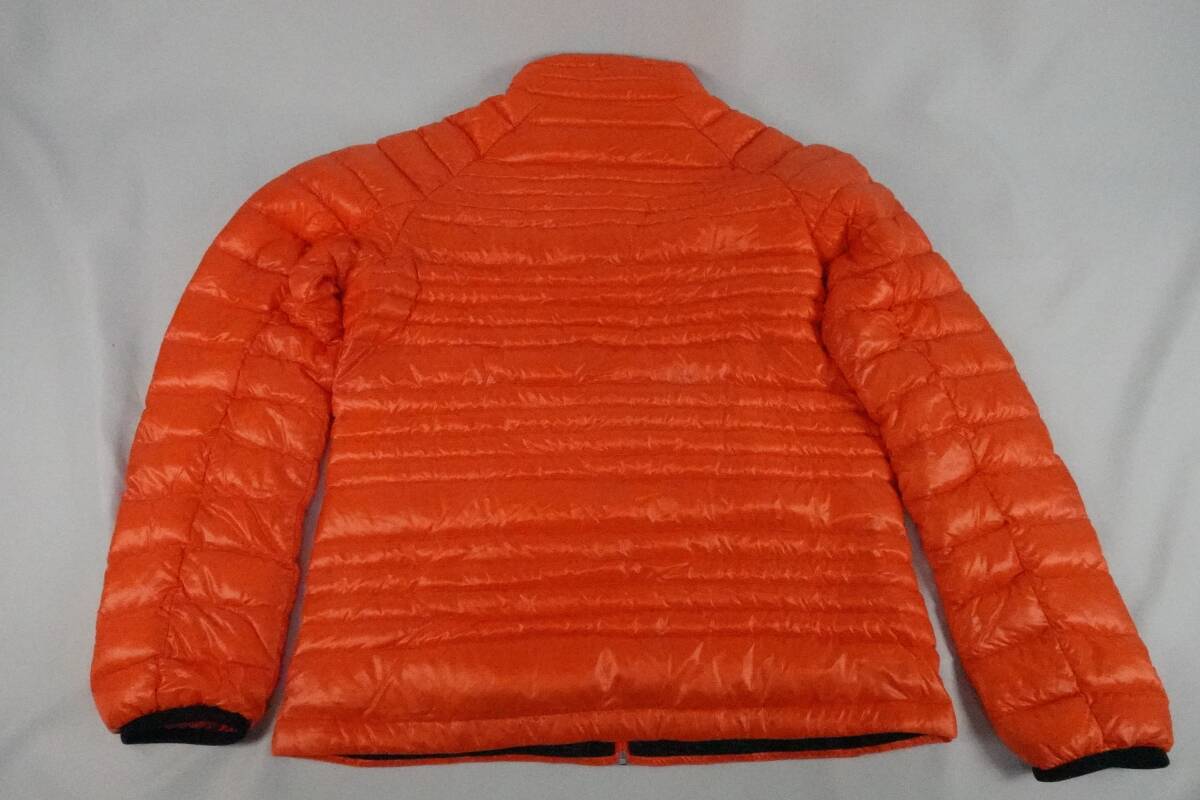 Emporio Armani エンポリオアルマーニ オレンジ ダウン ジャケット ブルゾン 衣類 Lサイズ ブランド 冬季