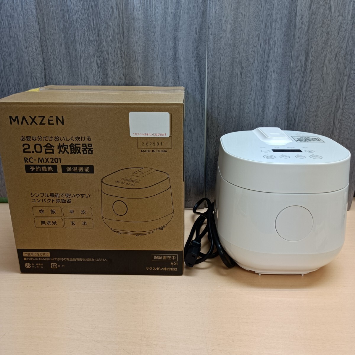 y092605fk MAXZEN 炊飯器 1人暮らし 無洗米 2合 2.0合 2人暮らし 早炊き フッ素内釜 保温 予約 少量炊き ホワイト 白 RC-MX201【2025年製】