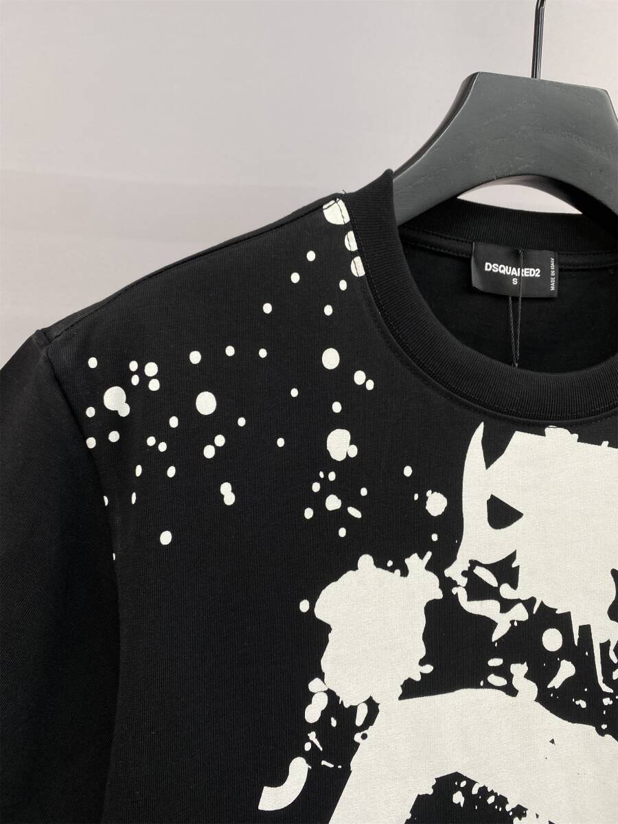 未使用 DSQUARED2 サイズM ディースクエアード Tシャツ 半袖Tシャツ DT055