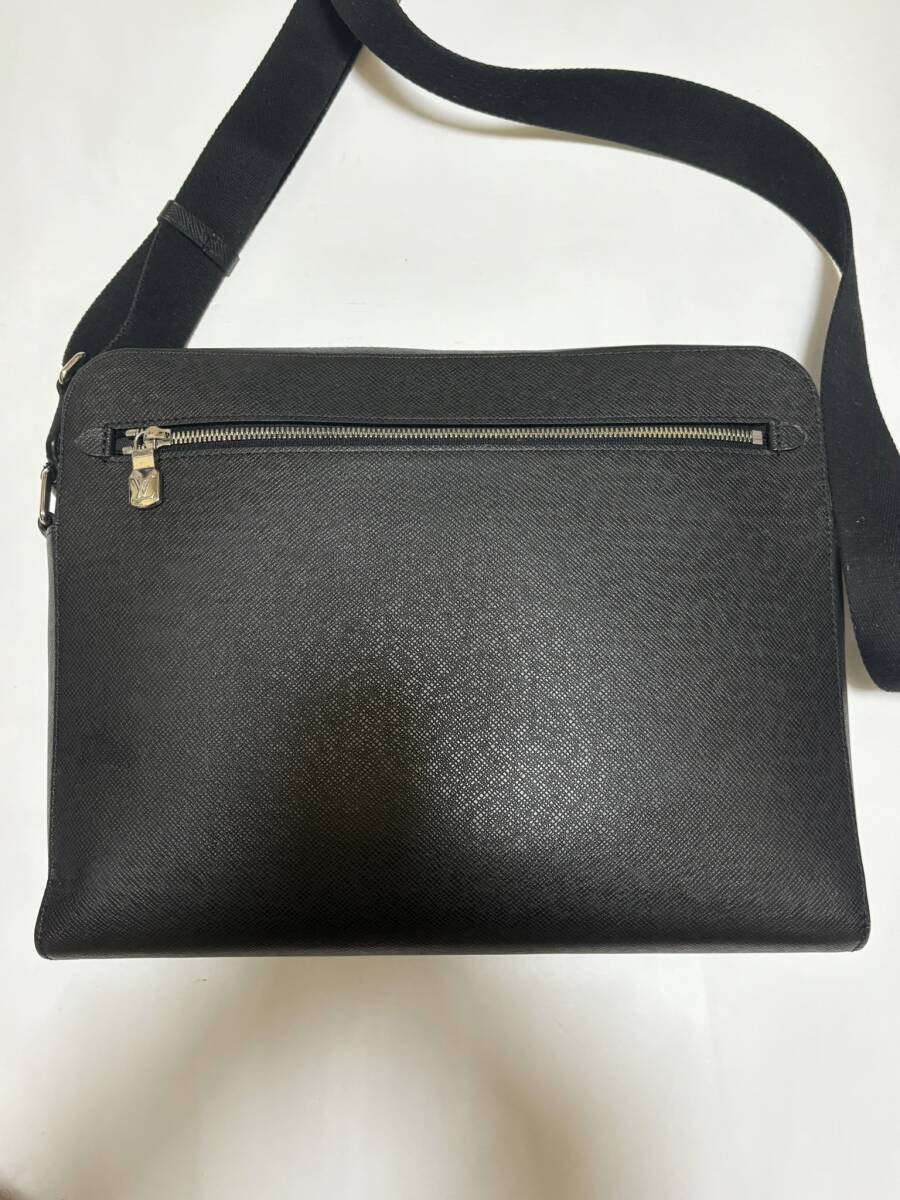 即決★LOUIS VUITTON ルイ ヴィトン タイガ アントン メッセンジャーMM ショルダーバッグ レザー アルドワーズ M33429 通勤通学_画像2