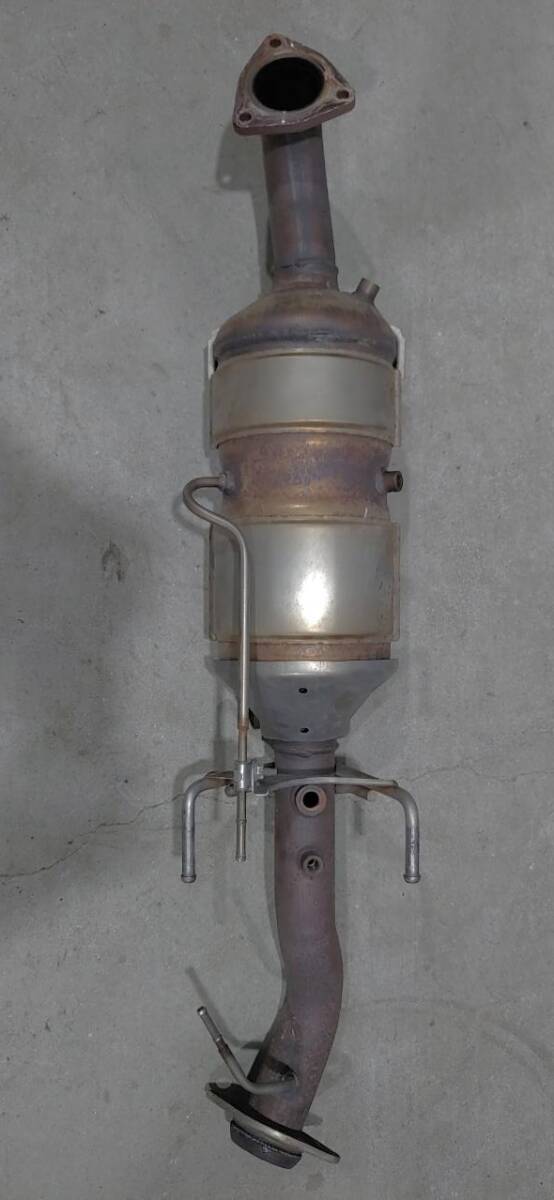 200系ハイエース純正觸媒　2WD用　KDH201V　品番:17410-30330　ジャンク