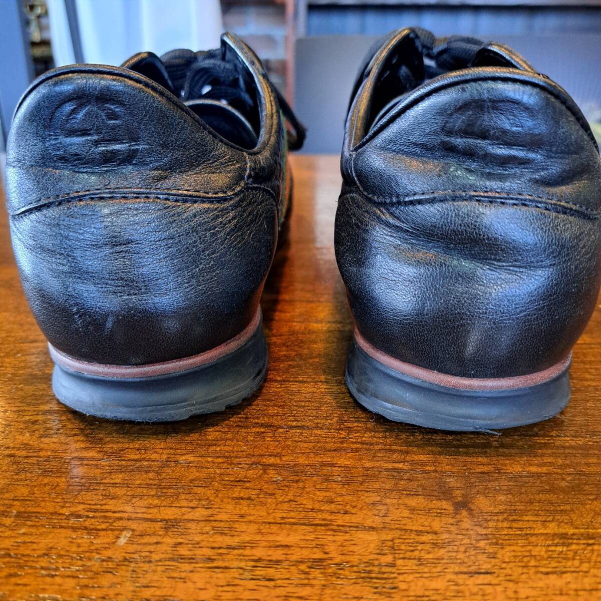 GUCCI グッチ　メンズスニーカー　ブラック 美品です！