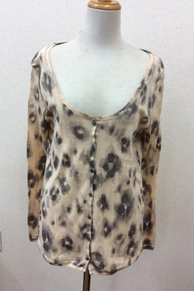 ザラ ZARA ベージュにグレー ぼかし花柄長袖カットソー サイズUSA M_画像1