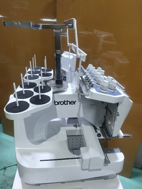 (美品)Brother PR1055X PRT1501 業(yè)務(wù)用 刺繍ミシン 稼働時(shí)間352H 別売り枠付き ブラザー 家電 裁縫 動作良好