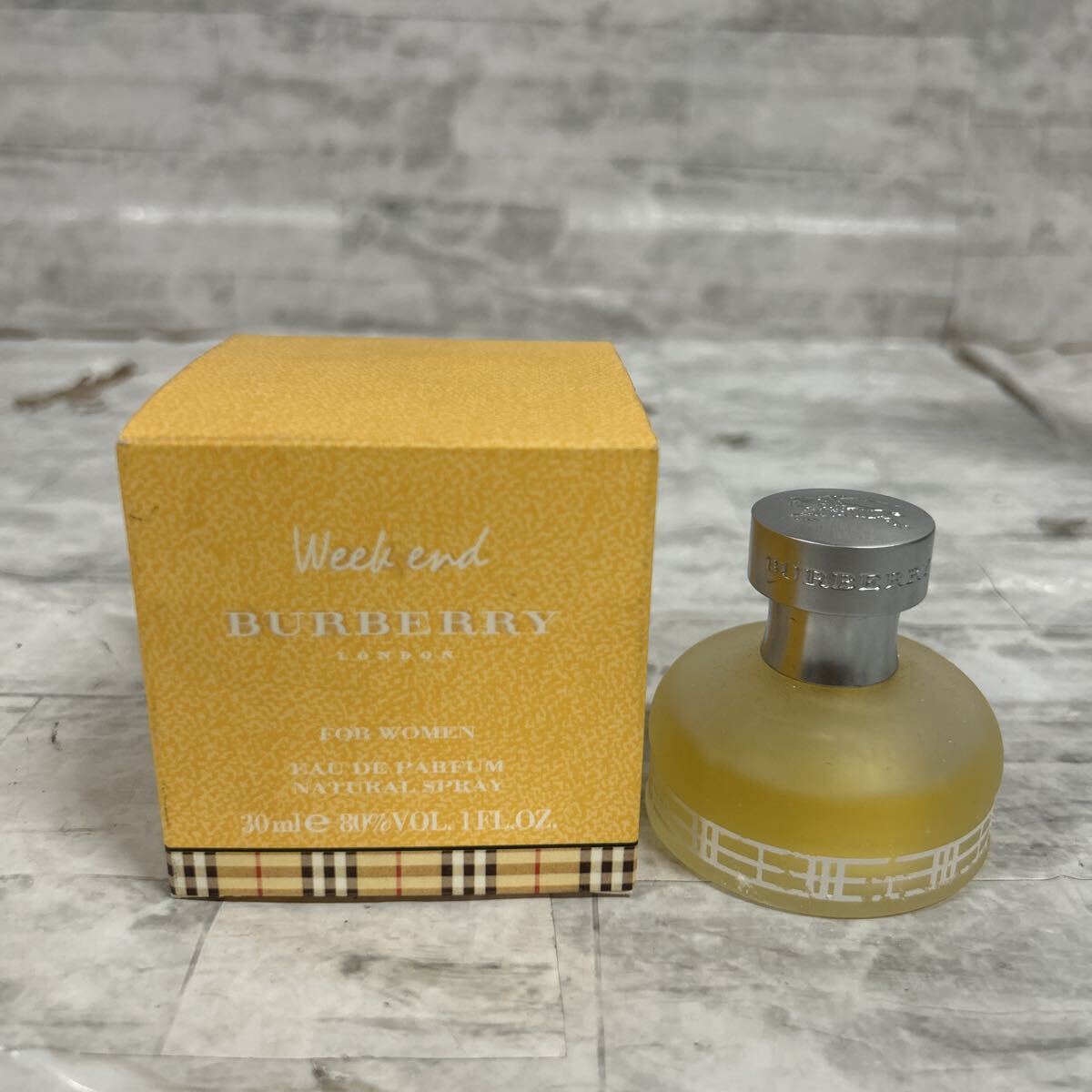 SKAM-2277 ▲ 香水 使用済み バーバリー ウィークエンド オードパルファム EDP 30ml