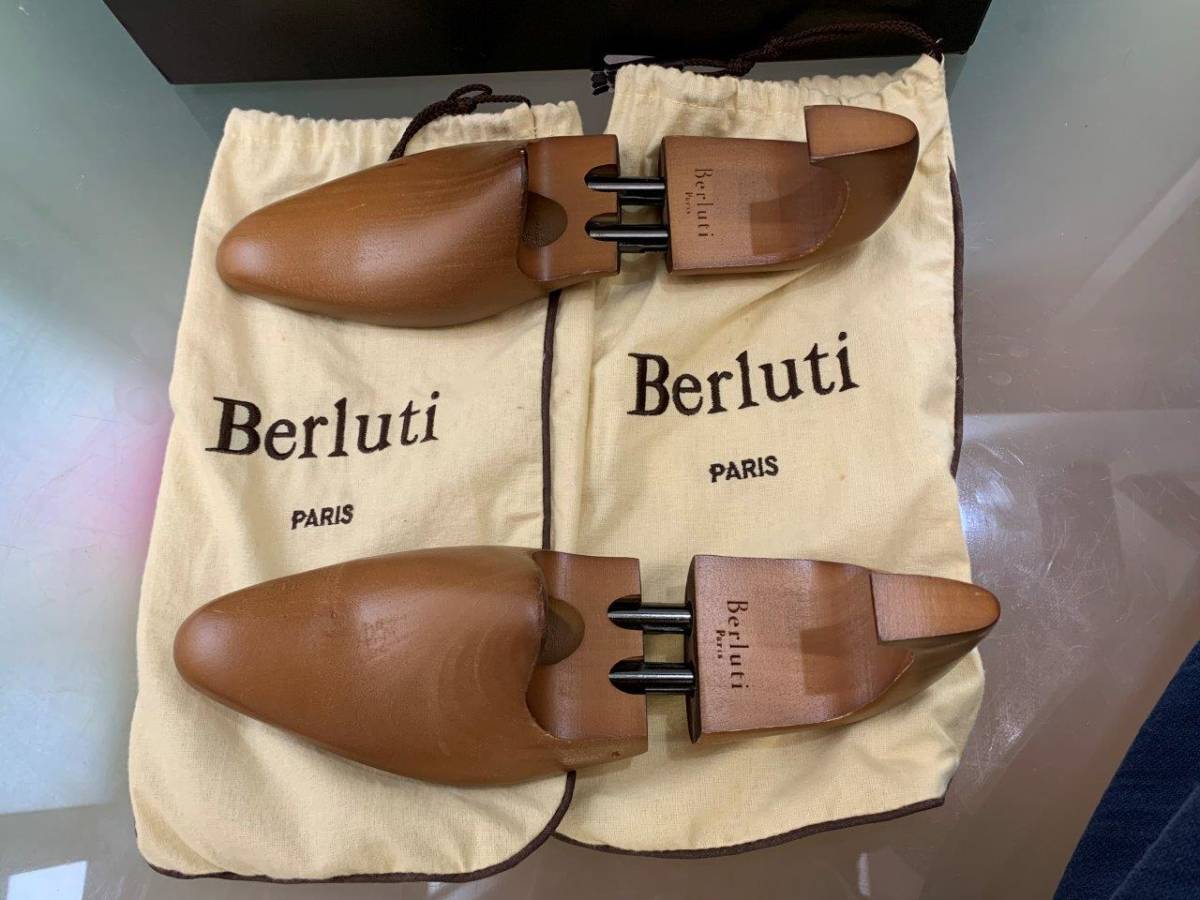 これぞまさに ベルルッティ 美しいNEROパティーヌ 国内正規極美品 付属完備 デムジュール アレッサンドロ 靴 シューズ 61/2 定価30万円
