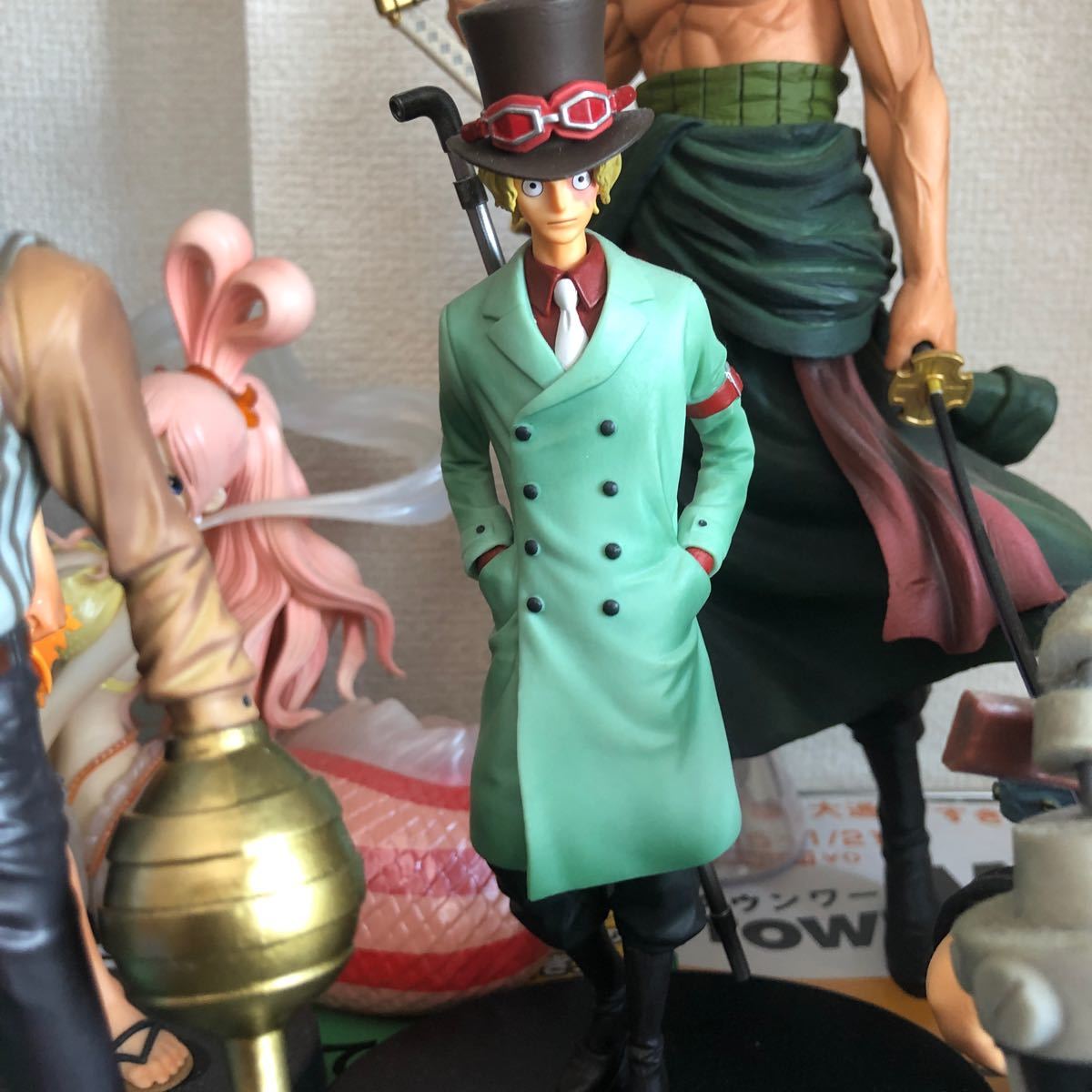 Paypayフリマ ワンピース スタンピードフィギュア 三体 サボ クロコダイル ルフィ Paypayフリマ ワンピース スタンピードフィギュア 三体 サボ クロコダイル ルフィ