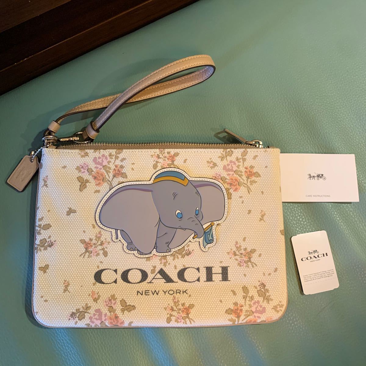 COACH ディズニー　ダンボ　コーチ　リストレット　ポーチ