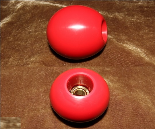 シフトノブ(POM(別名:ジュラコン)製）12x1.25mm(SP-60.3D57.7L)　赤_赤は白や黒より材料は高価です。