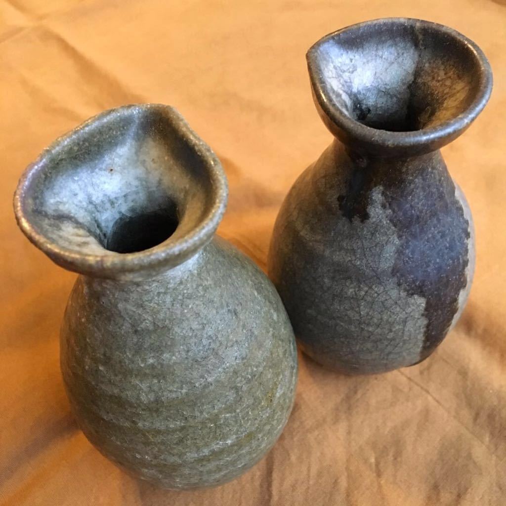 美術品、陶芸品 一輪挿し用の陶器の花瓶。 ( 新品未使用 ) - 陶芸