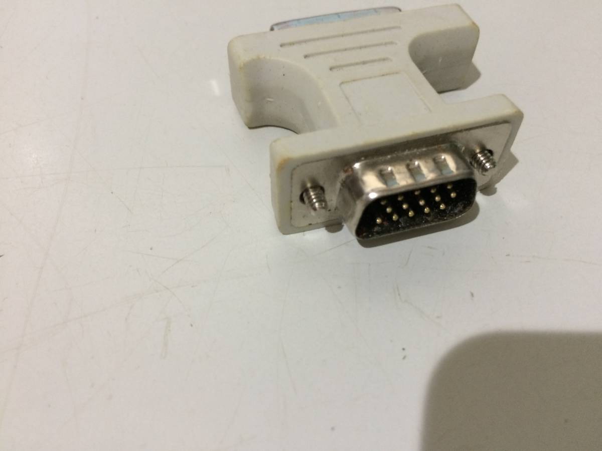 中古品 Mini D-sub15ピン(オス) - DVI-A(メス) ディスプレイコネクタ変換アダプタ 現状品_画像2