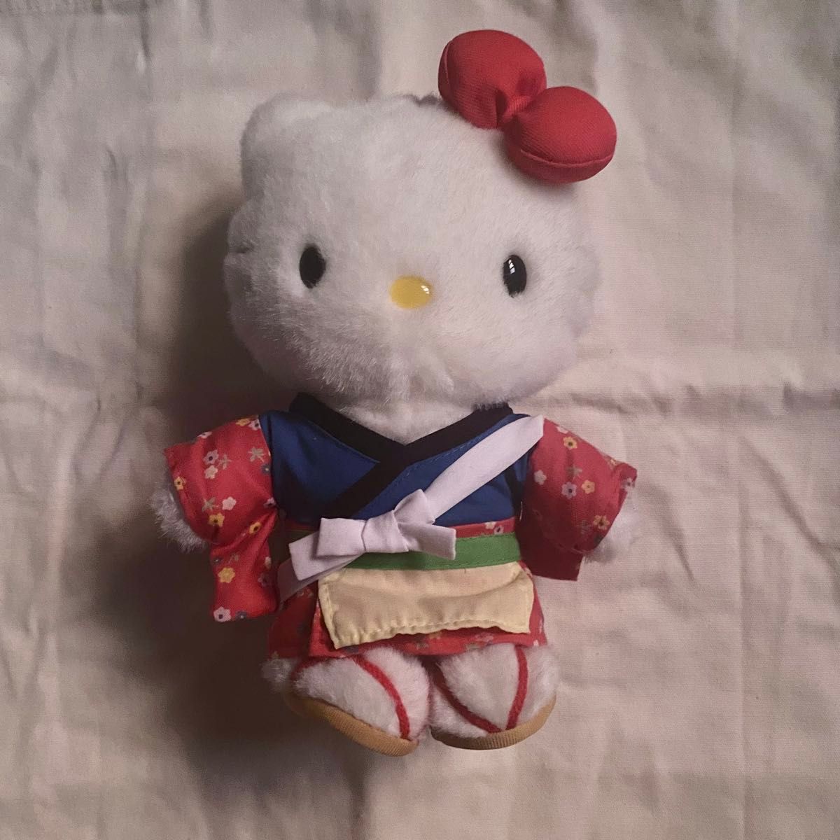 熊本限定　ハローキティ ぬいぐるみ　おてもやん ご当地キティ 熊本 おてもやん ぬいぐるみ 373.ハローキティ