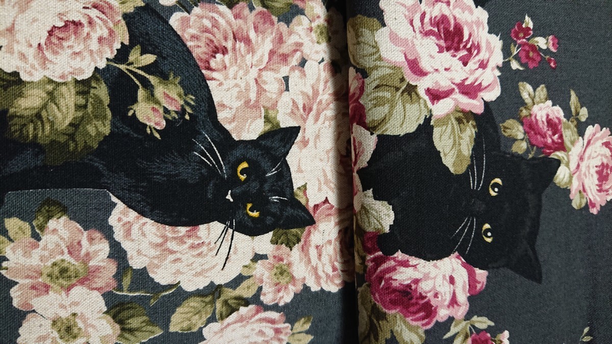 コスモテキスタイル 黒猫と薔薇 廃盤レア生地 今のとは違います！