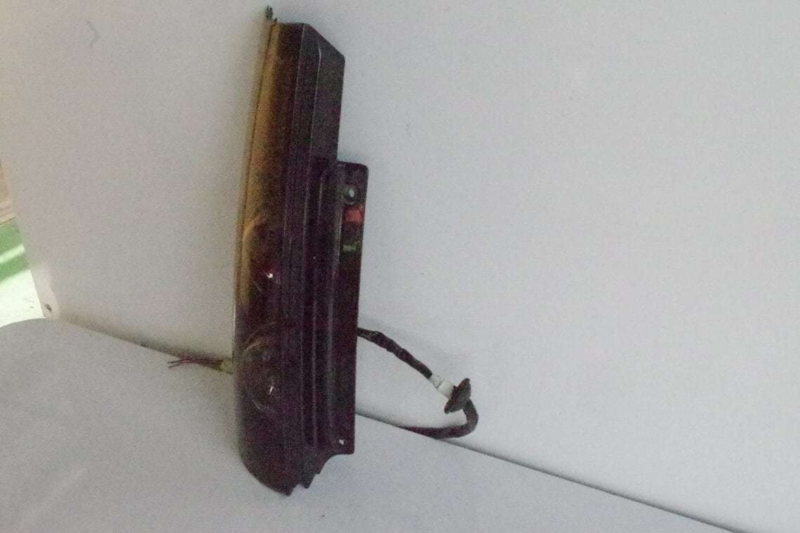 シボレー　クルーズ　HR51S テールランプ　左