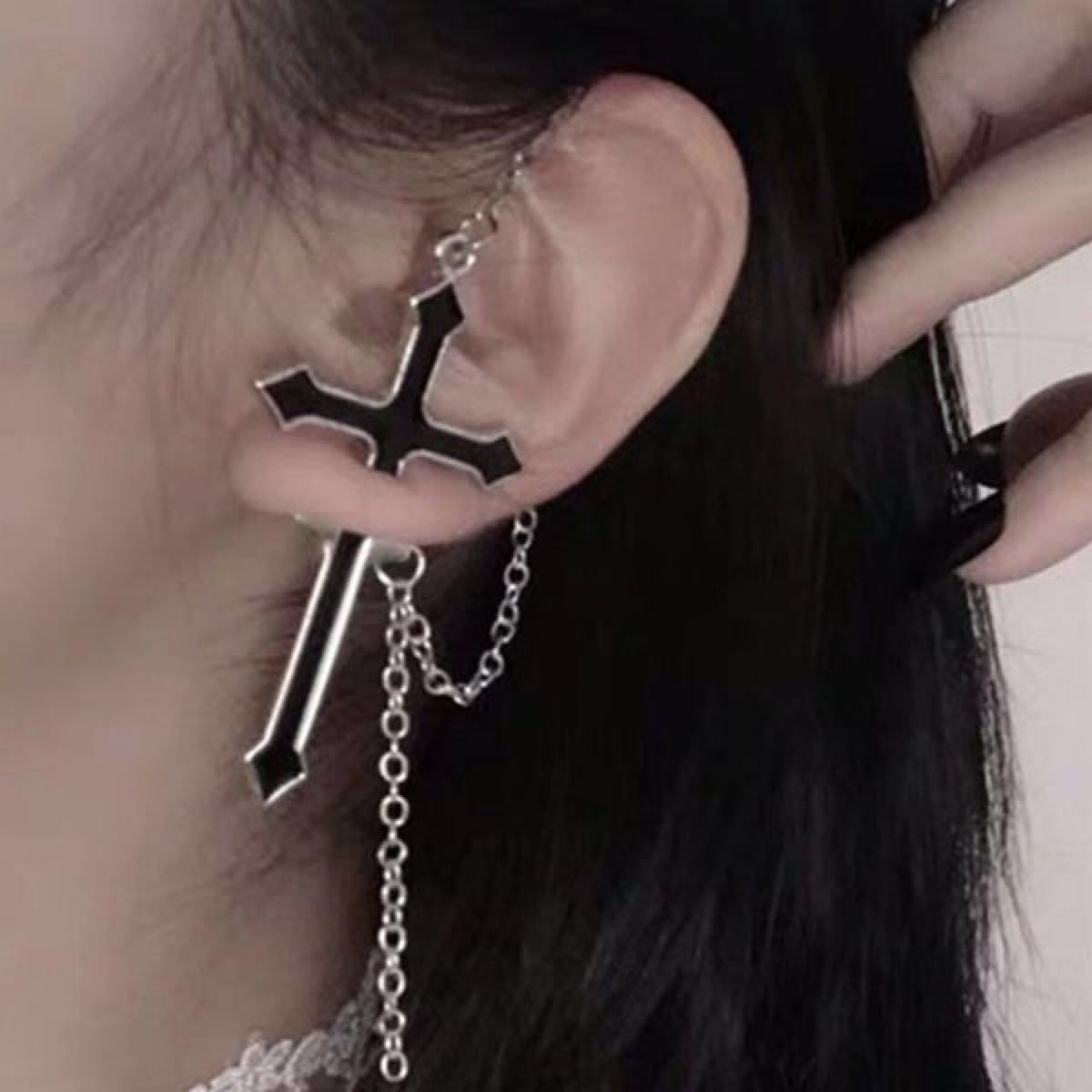 チェーン 片耳 ブラック クロス 十字架 ピアス 地雷系 黒 片耳 人気 韓国