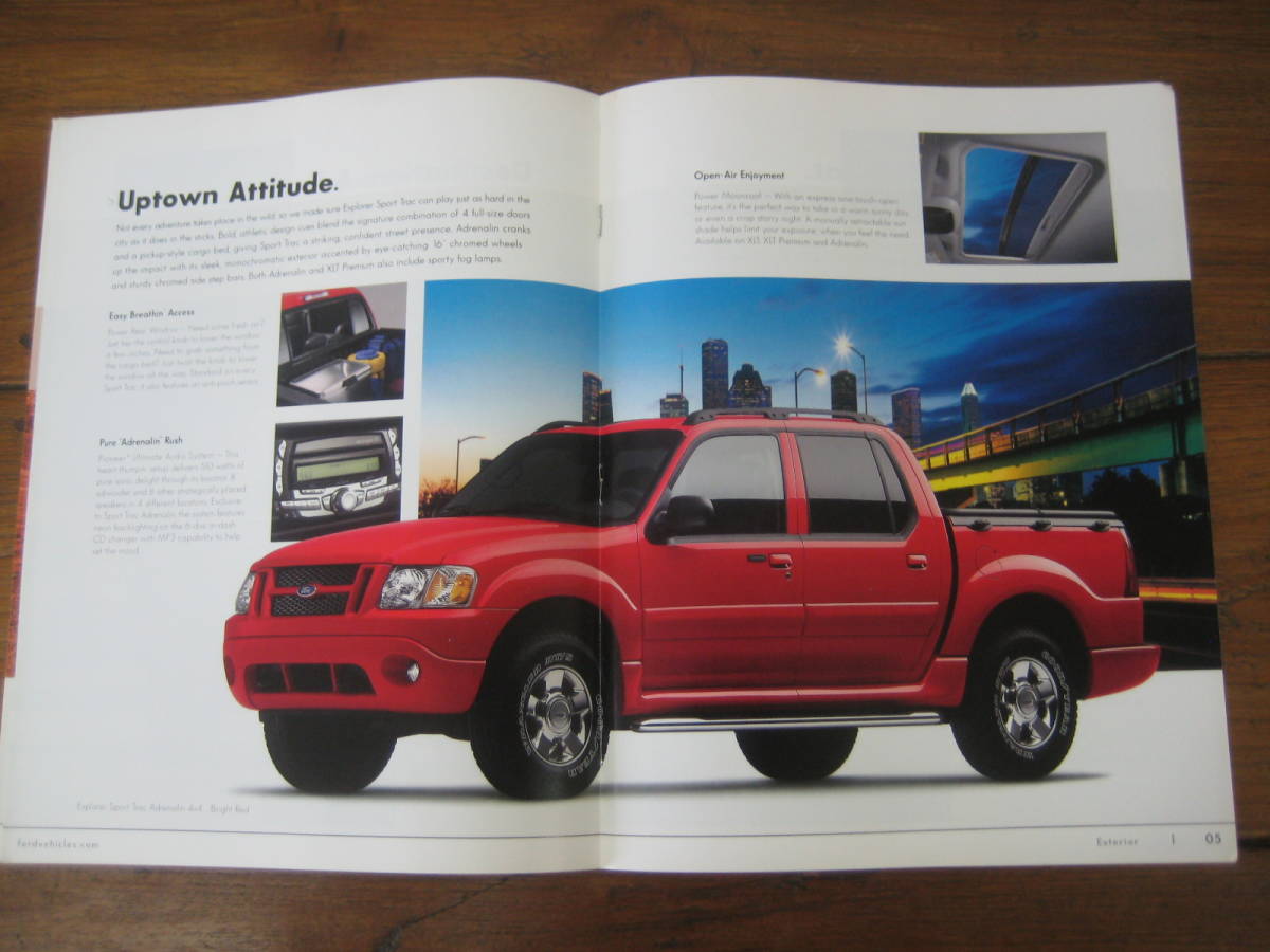 【USA カタログ】★2005 FORD EXPLORER SPORT TRAC & EXPEDITION★アメリカ版 フォード エクスプローラー★【即決】_画像4