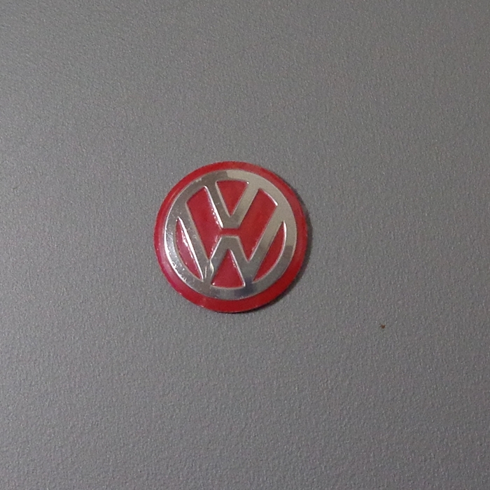VW　ロゴステッカーRed 　Key case 他に　 ▽Pntj *_画像3