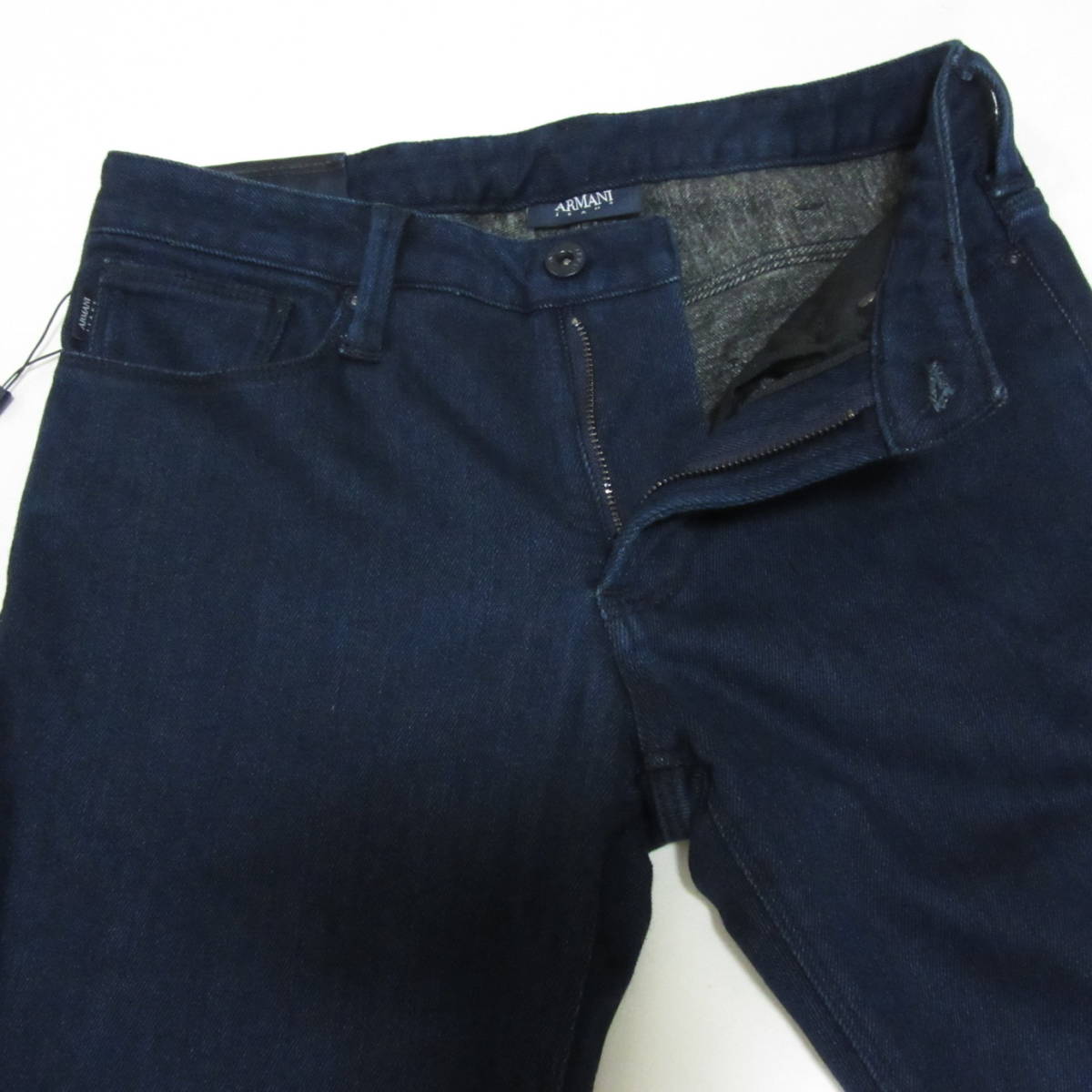 新品タグ付き ARMANI JEANS アルマーニ ジーンズ J06 ウォームデニム SLIM FIT スリム インディゴ ストレッチジーンズ スキニーW28-L34 S