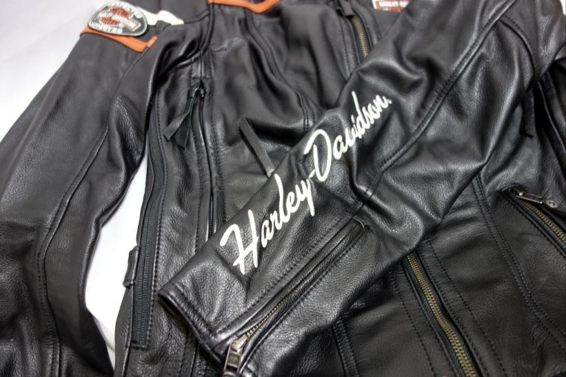 Harley Davidson 純正・中古・美品 Womens ミス ・エンスジアスト・トリプルベント・レザージャケット 98134-17VW (M)_画像6