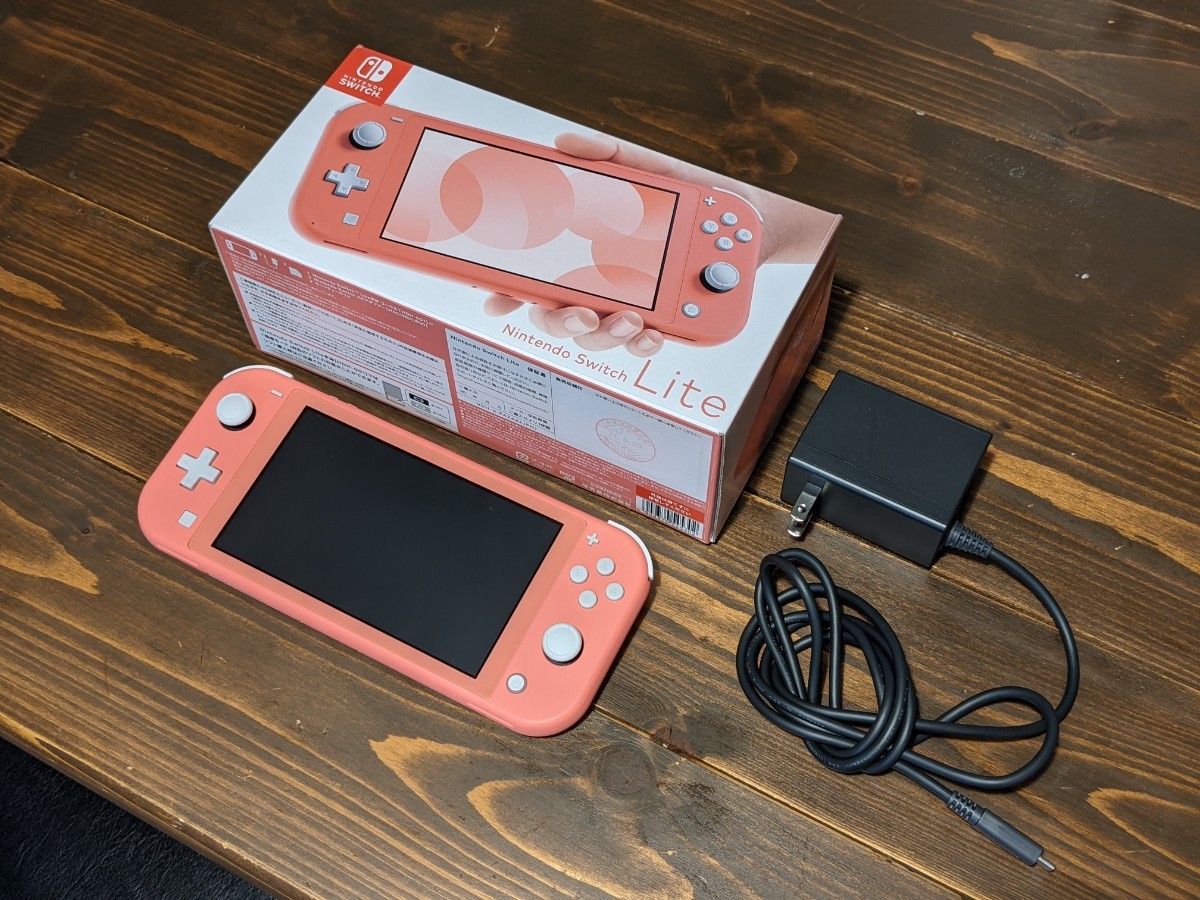 Switch Lite コーラル　ピンク　美品