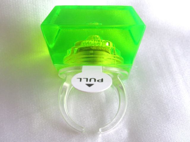 トリプルエー/AAA トリプルエー サマーフィーリング リング 2018/エイベックス/AAA SUMMER FEELING RING 2018/グリーン★新品/送料込み★_重さは約24ｇです。