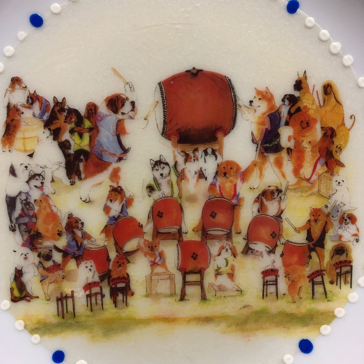 激レア希少品　ヤマモトヨーコ 犬の和太鼓演奏　ドッグアート　陶器製　飾り皿_画像4