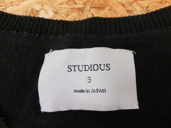 〈レターパック発送〉STUDIOUS ステュディオス メンズ 日本製 アクリルウール ナイロン Vネック ニットセーター 3 黒_画像2