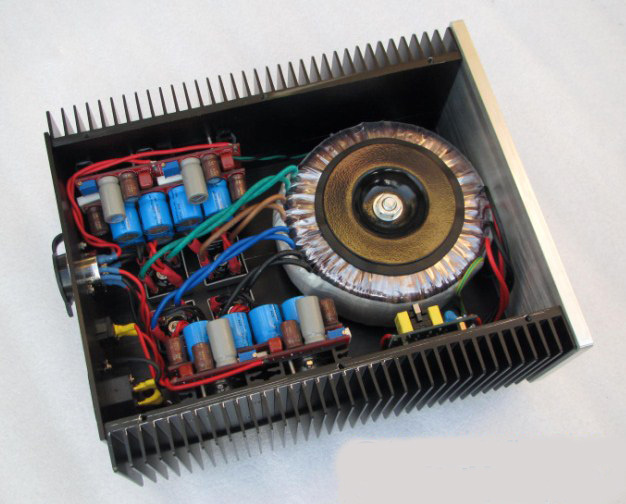 ☆音質画質UP効果抜群☆DC12V/5A・5V/5A 300Wトロイダルトランス ☆音質画質UP効果抜群☆DC12V/5A・5V/5A 300Wトロイダルトランス