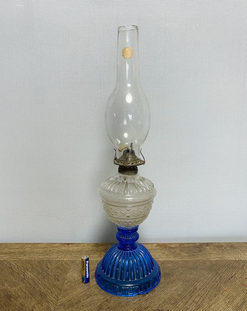 《水》レトロ　ガラスオイルランプ 全長約45cm　ブルーガラス　置きランプ　ホヤ付き