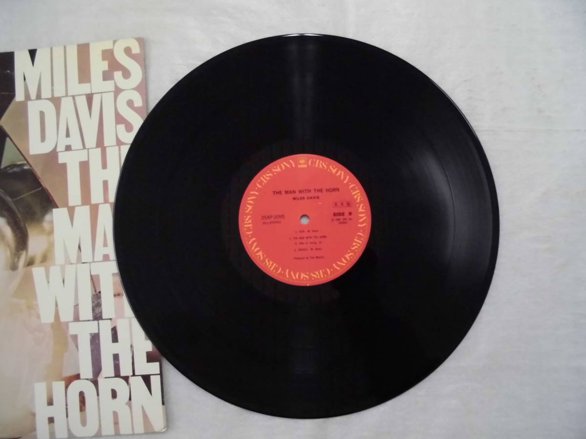 良盤屋 J-1871◆ＬP◆Jazz マイルス・デイビス ザ・マン・ウィズ・ザ・ホーン 　Miles Davis The Man With The Horn＞1981 送料480_画像9