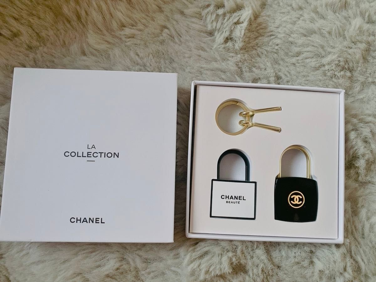 シャネル ストラップ パドロック シャネル CHANEL LA COLLECTION パドロック キーホルダー 2個
