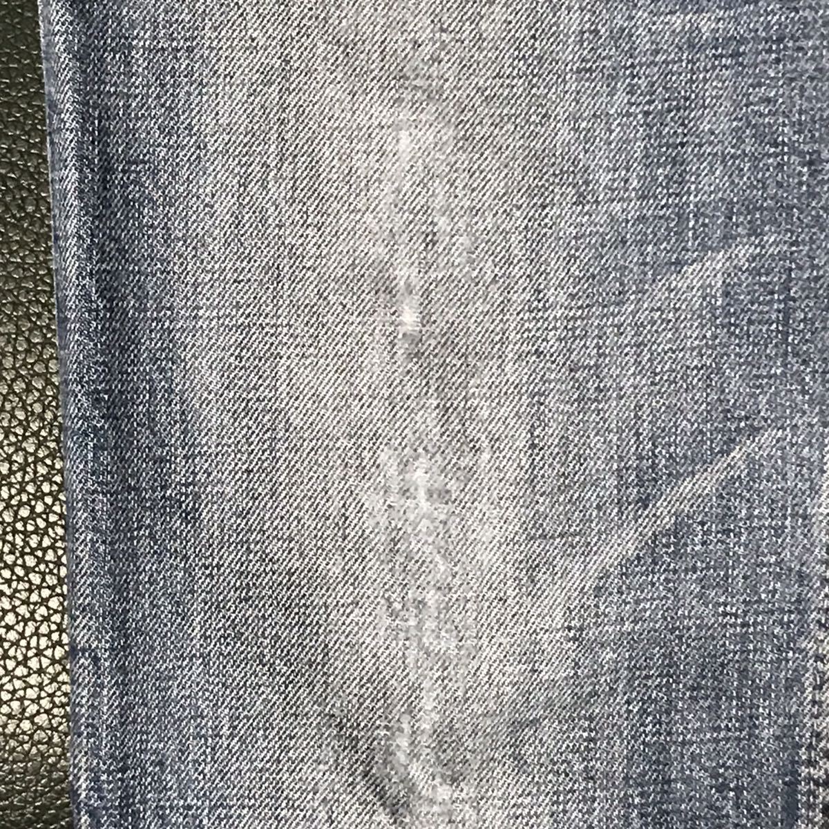 USED LEVI'S 501-00 STRAIGHT JEANS 中古 501 ストレート ジーンズ W28 L29 送料無料_右ヒザ上に、若干ダメージがあります。