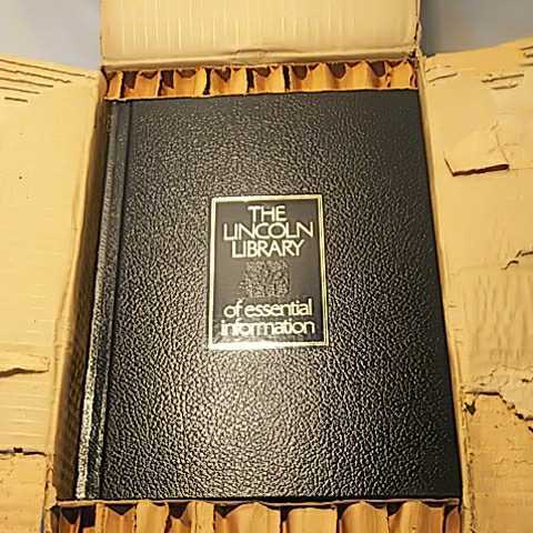 計2冊 洋書 THE LINCOLN LIBRARY リンカーン エッセンシャル 情報 書籍