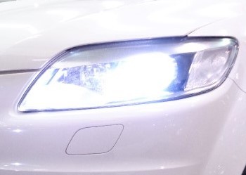 AUDI　アウディ　Q7　純正HID交換バルブ　D1S共通　D1C　6000K　純白の輝き　　安心1年保証　国際基準　　2個（1SET）車検対応