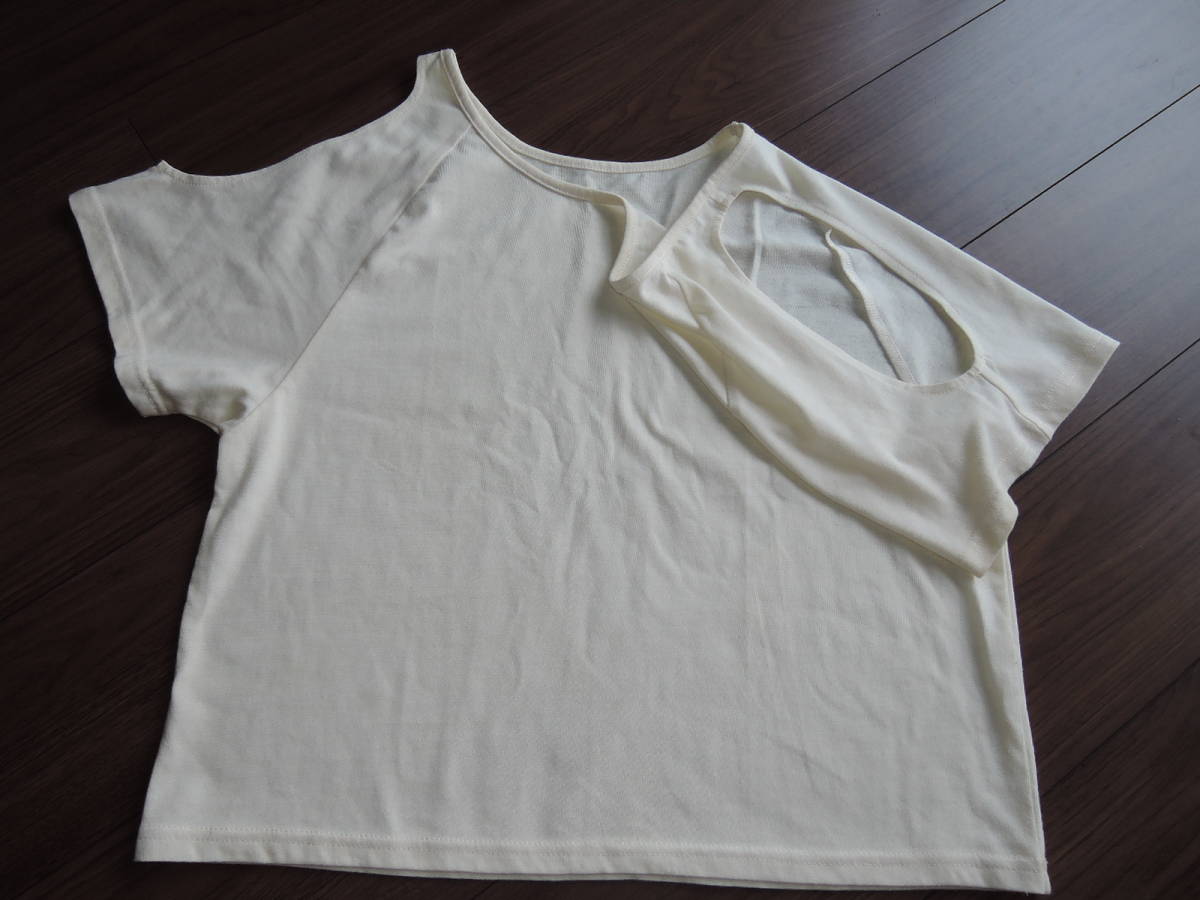【トップス⑫】デザインTシャツ■クリームオフホワイト系■重ね着に_画像2