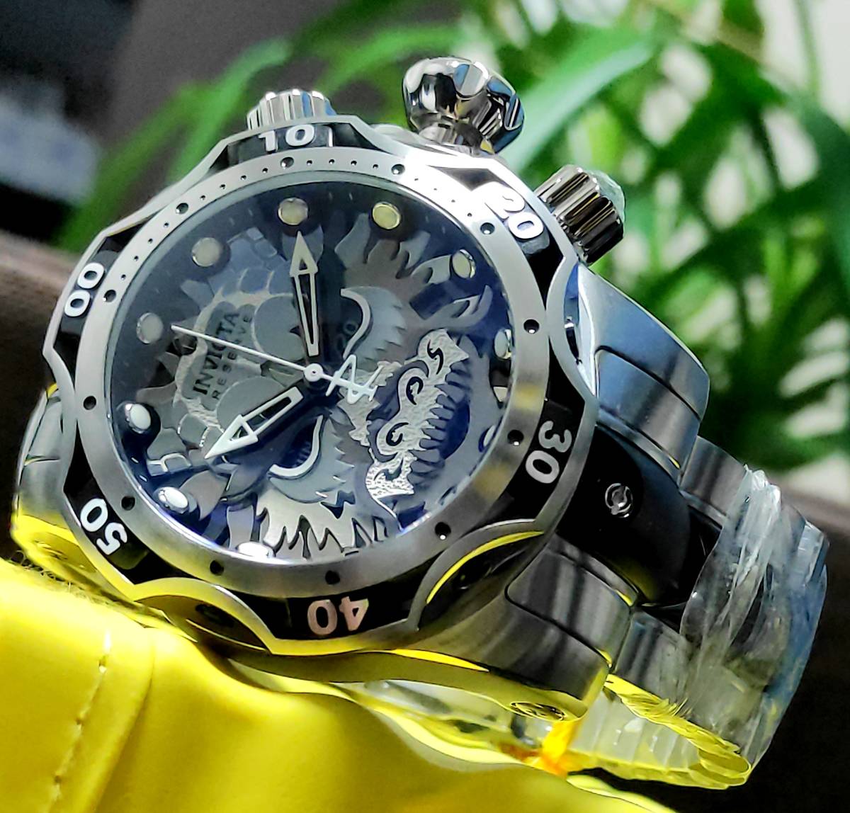 【新品】定価46万円 INVICTA インビクタ 高級腕時計 VENOM ヴェノム DRAGON ドラゴン シルバー×ブラック 激レア 日本未発売！