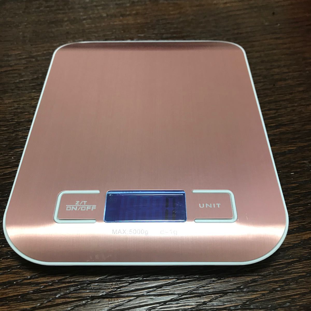 デジタルキッチンスケール1g〜5キロ対応　計量器　ピンク色