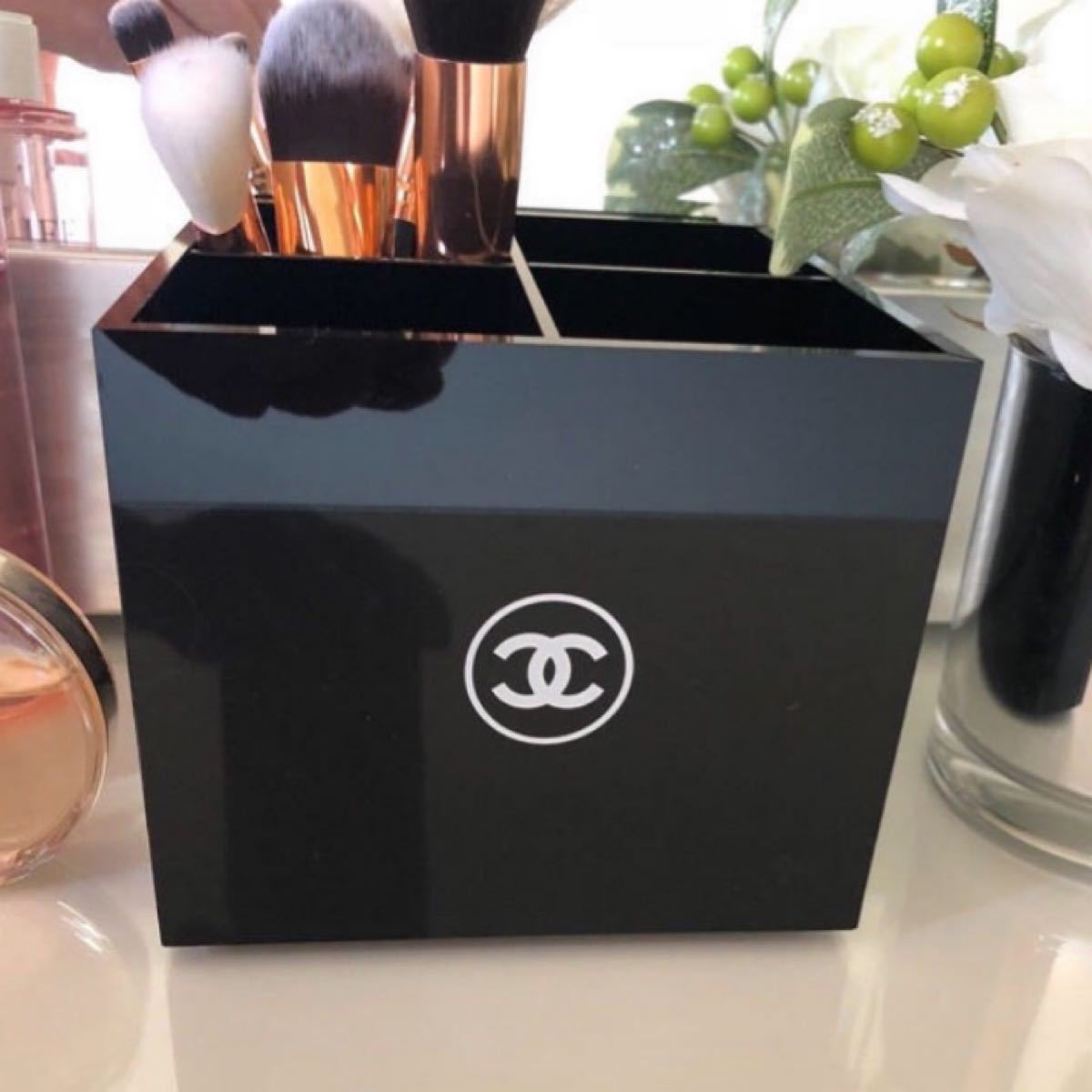 Paypayフリマ Chanel ブラシ立て 小物入れ 筆立て 雑貨 完売 限定 モノトーン 白黒 Paypayフリマ Chanel ブラシ立て 小物入れ 筆立て 雑貨 完売 限定 モノトーン 白黒