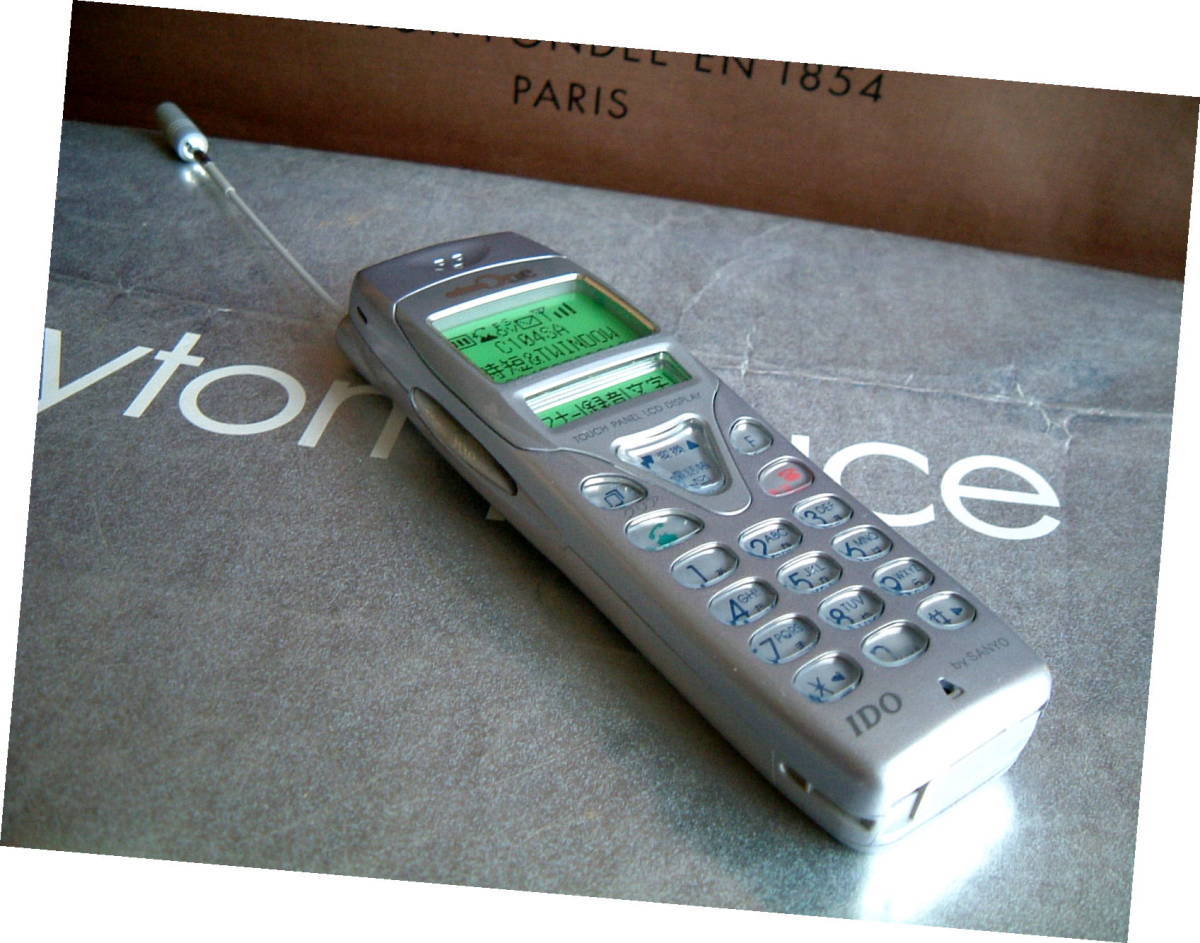 廃盤 レトロ 携帯電話 モック 見本 模型 CDMA ONE C104SA JUNK 1990 
