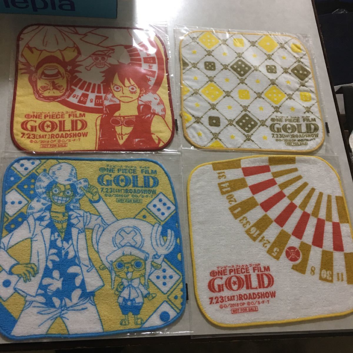 Paypayフリマ ワンピース タオルハンカチ 4枚セット