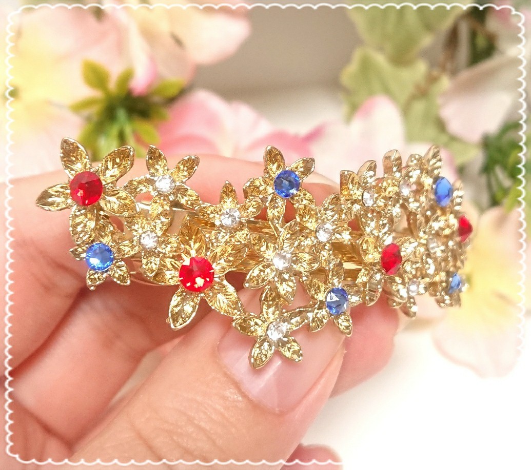 再販！大人可愛い華やかスワロフスキーprincessフラワー冠バレッタ 花 限定 ハンドメイドアクセサリー　キラキラ　女子力UP