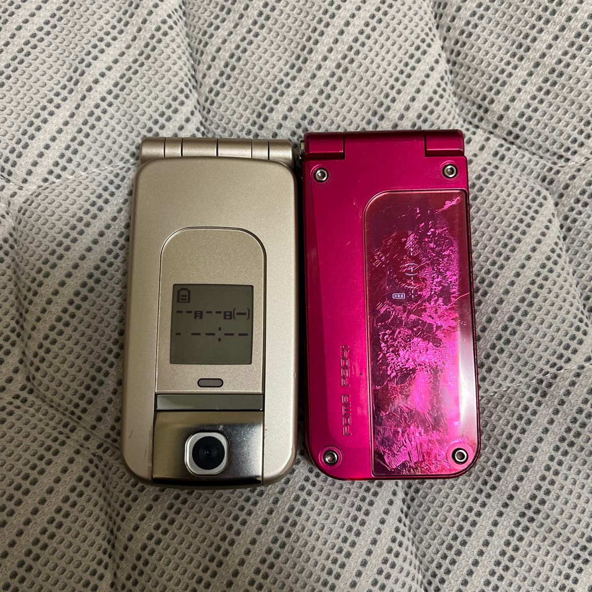 はる　docomo 折りたたみ式携帯電話 ピンク Amazon | docomo STYLE series SH-03E [Pink] | 携帯電話本体 通販