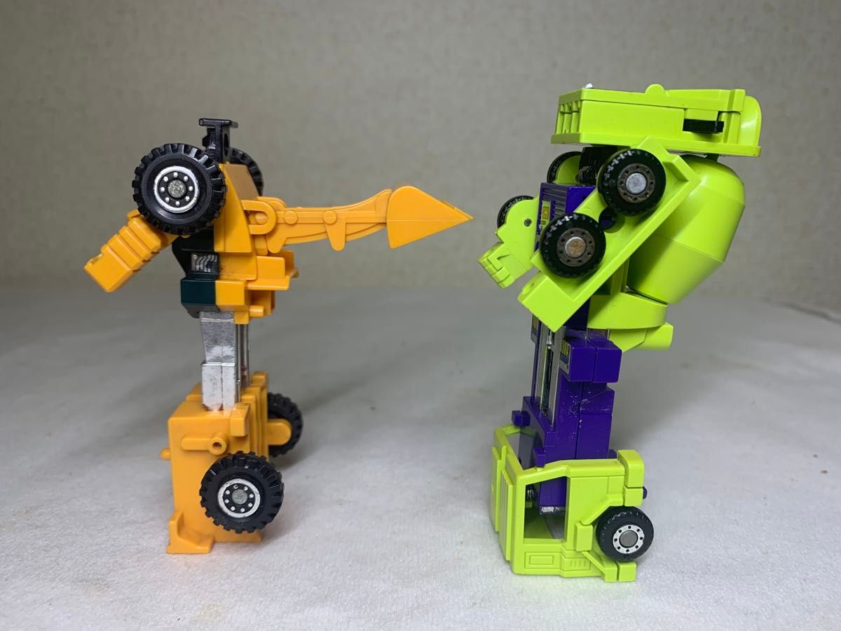 トランスフォーマー37 ビルドロン／巨人兵