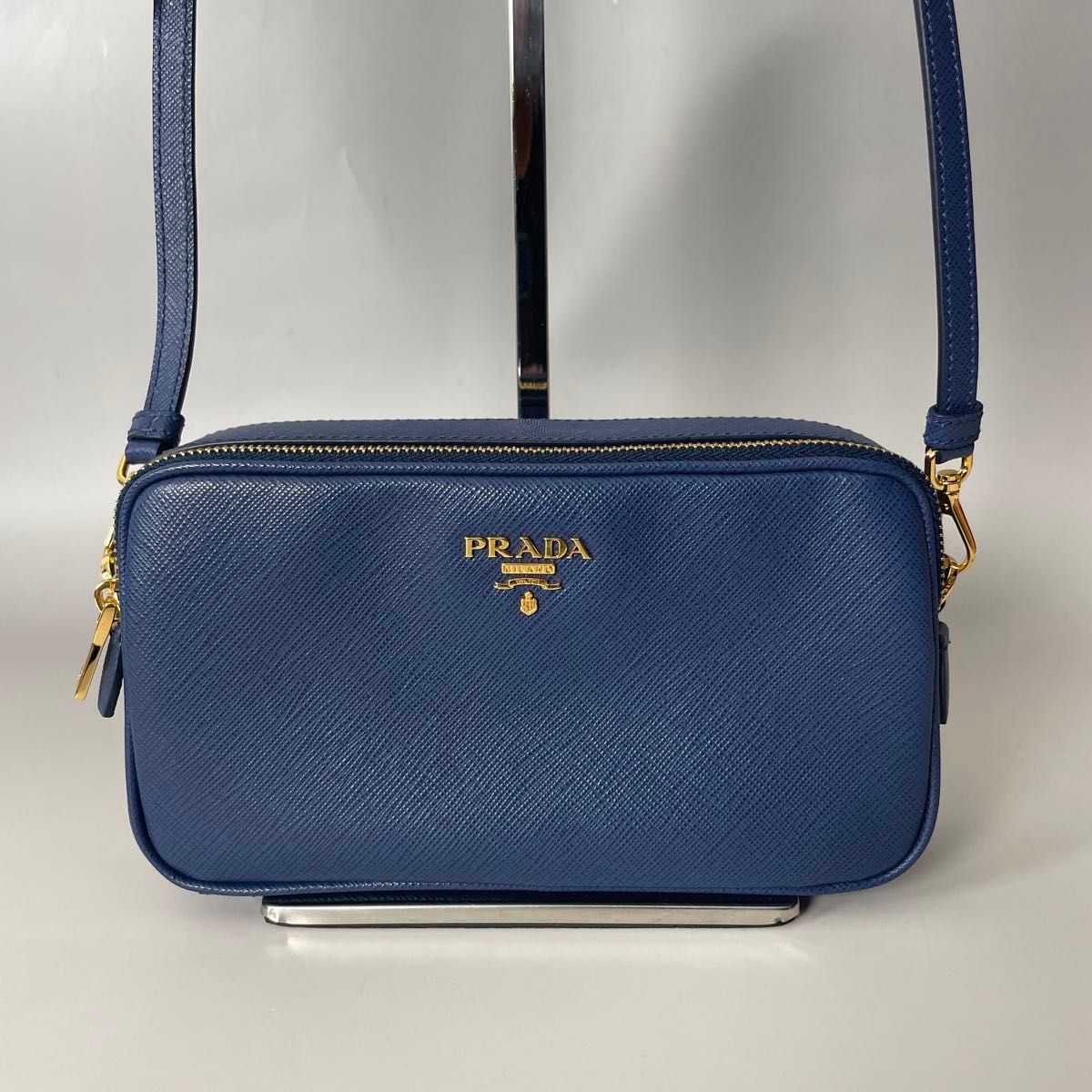 Prada 極美品 青 サフィアーノ ショルダーバッグ ダブルジップ プラダ Prada 極美品 青 サフィアーノ ショルダーバッグ ダブルジップ