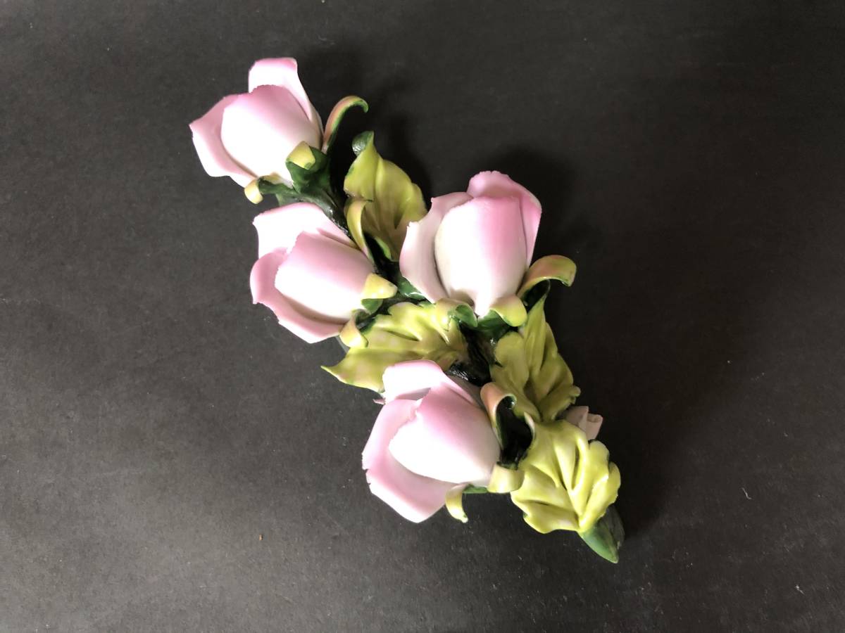 西洋陶器　薔薇の花　フラワーブーケ　飾り物　繊細な陶器　アンティーク　レトロ　雑貨_画像1