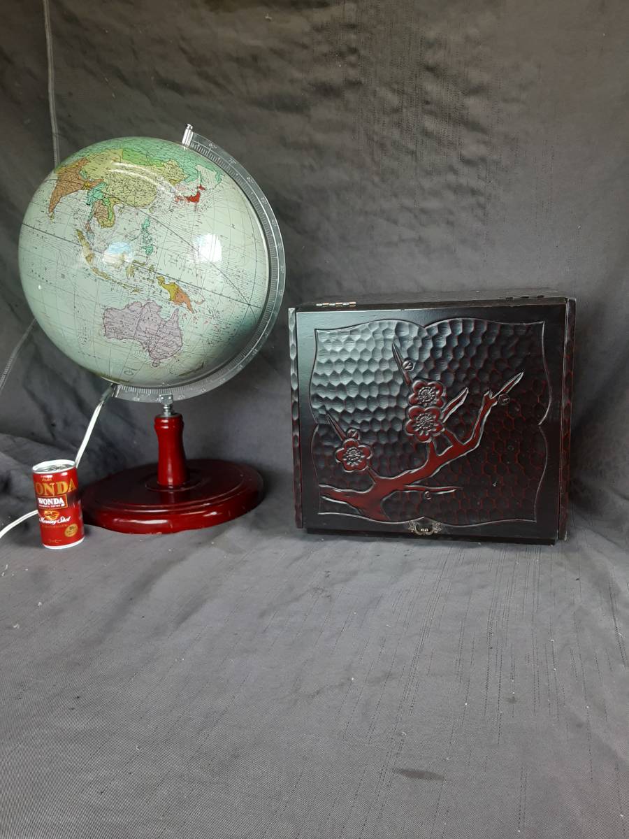 ***!! sunlight carving. dresser . lighting attaching globe ***!!