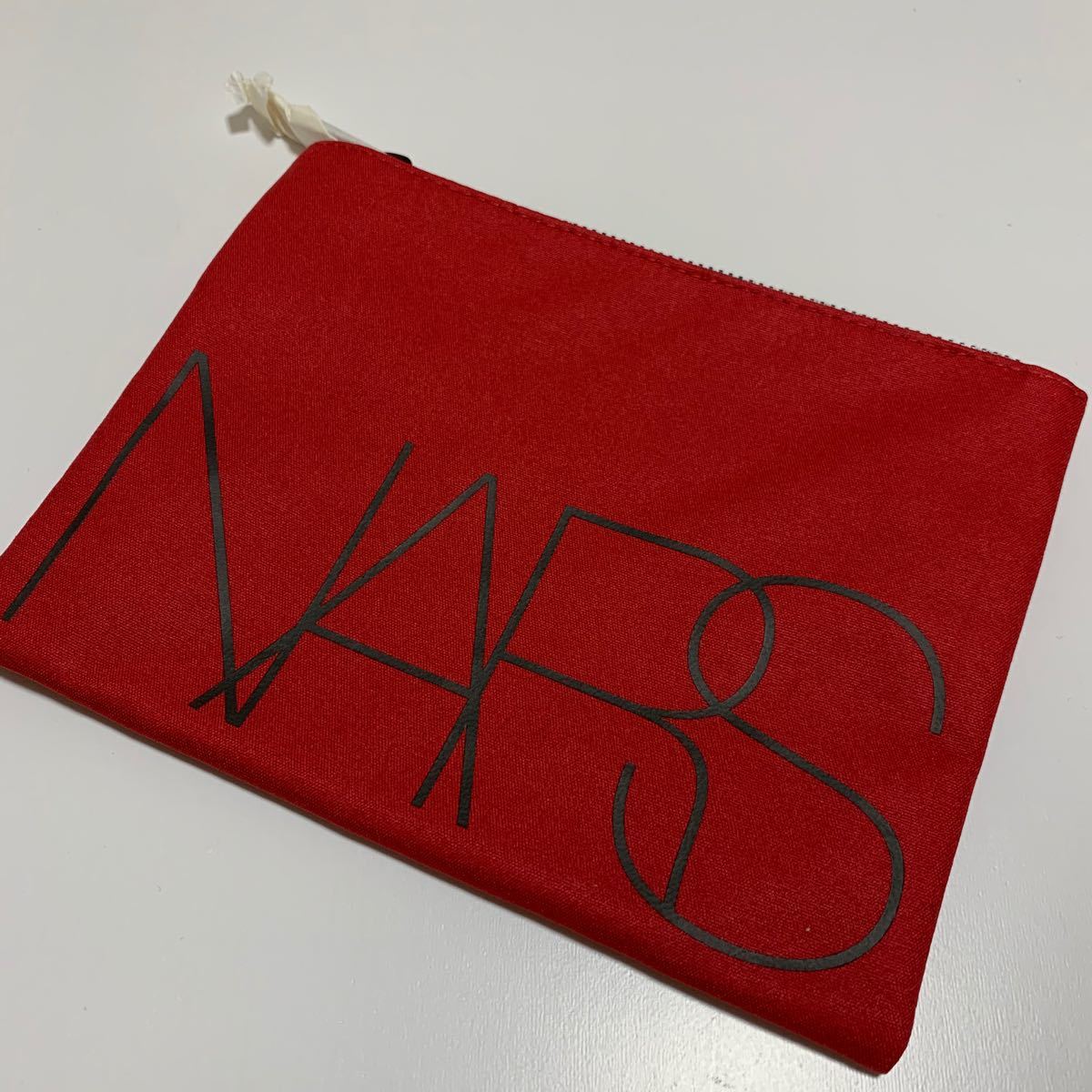 NARS ノベルティ　ポーチ　赤　レッド　非売品　ナーズ　クーポン消化に♪