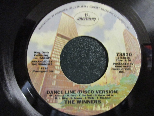 The Winners ： Dance Line 7'' / 45s ★ '76 アップテンポのDisco Funk ☆ 落札5点で送料無料_画像2