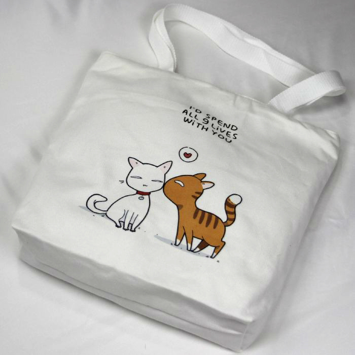 ◆【新品】かわいくて使える猫イラスト入りトートバッグ◆猫柄 ネコ柄ショルダーバッグ アベックねこ チュッ！ キャンバス白 BA18_画像5