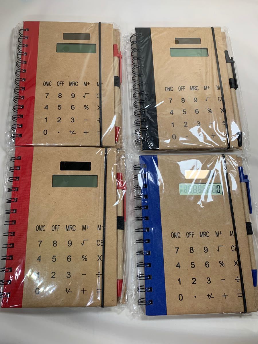 電卓一体型メモ帳 付箋・ボールペン付き (黒、青、赤）三色、4冊セット